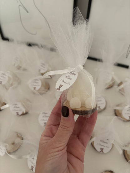 Ourson et son rondin de bois