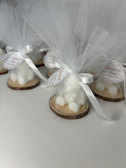 Ourson et son rondin de bois