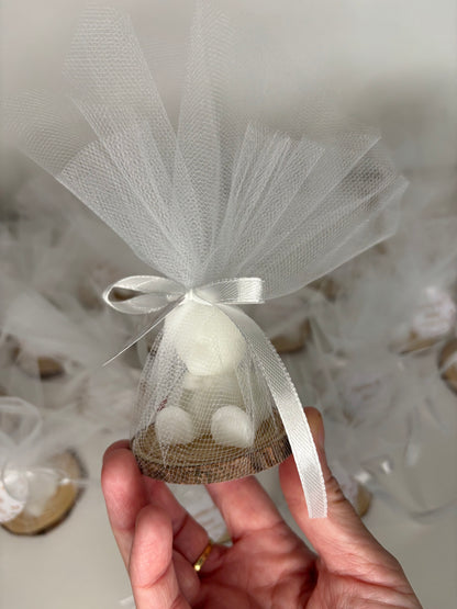 Ourson et son rondin de bois